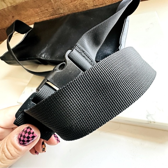 Unisex Puma Waist Bag - Picture 5 of 5